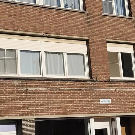 Ruim Appartement Dichtbij Zee Ostend Exterior photo