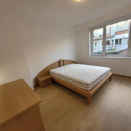 Ruim Appartement Dichtbij Zee Ostend Exterior photo